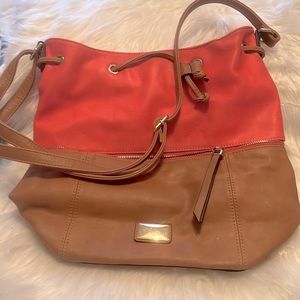 Simply Noelle bucket bag